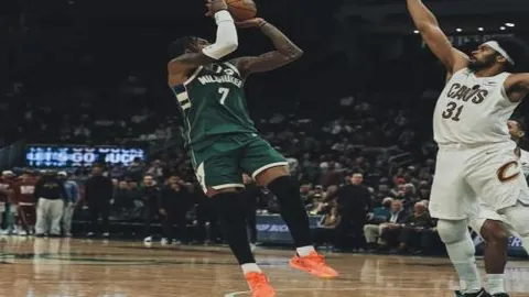 韩悦晋级马来西亚羽毛球公开赛下一轮